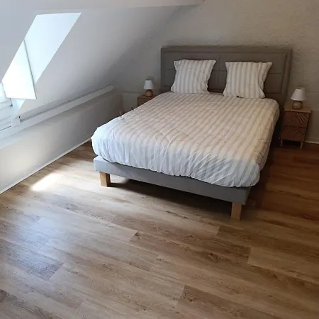 Semesterbostad La Maisonnette